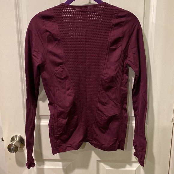 Fabletics Sexy Arta Long Sleeve Top EUC - Picture 6 of 7